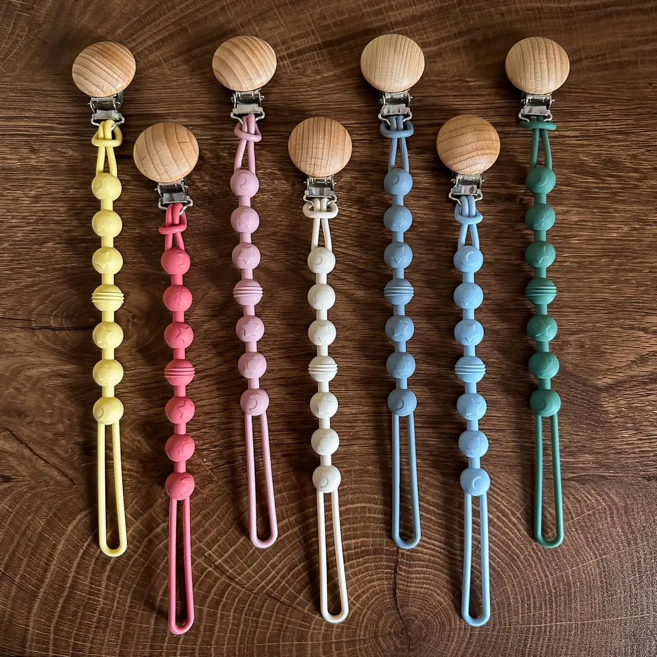 Attache tétine bébé bois et silicone