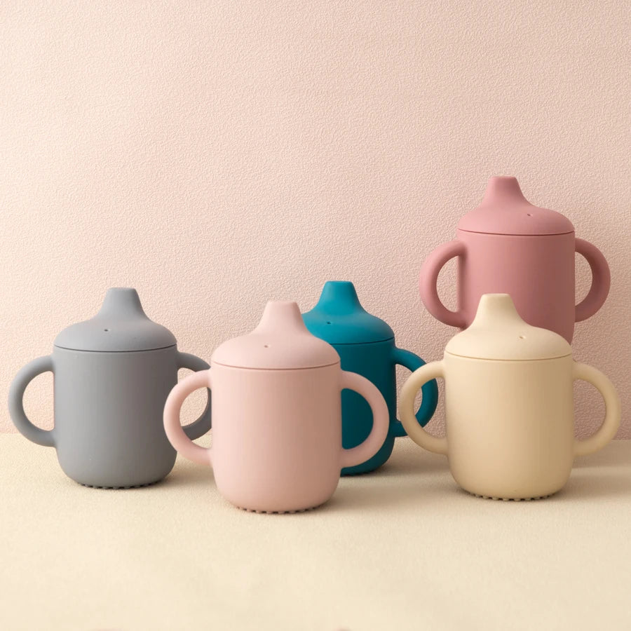 Tasse en silicone d'apprentissage